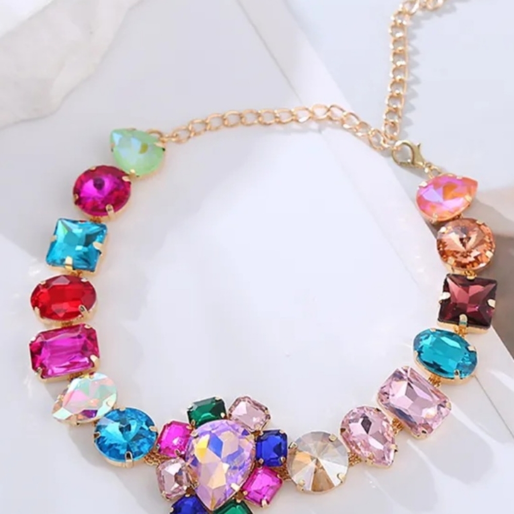Beautiful Colorful Rhinestone Necklace - Picture 7 of 7